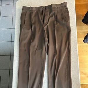 Men’s Dress Pants Crafted With Pride In USA Size 38x32. Color Brown.